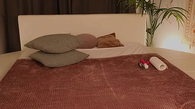 cherry lea online show from 01/17/25, 07:38