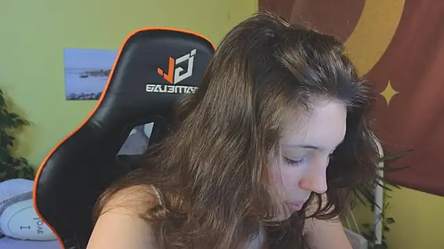 cherry lea online show from 02/06/25, 06:02