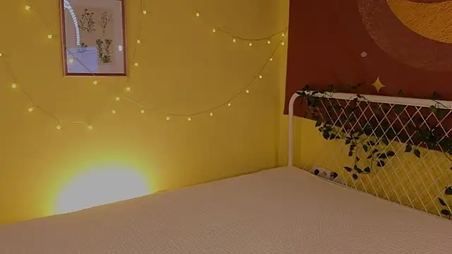 cherry lea online show from 10/06/25, 06:49