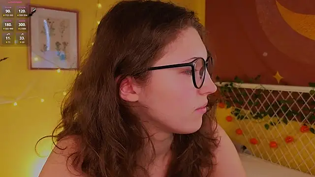 Snapshot of cherry_lea chatting on 10/30/25, 04:52 cherry lea online show from 10/30/25, 04:52