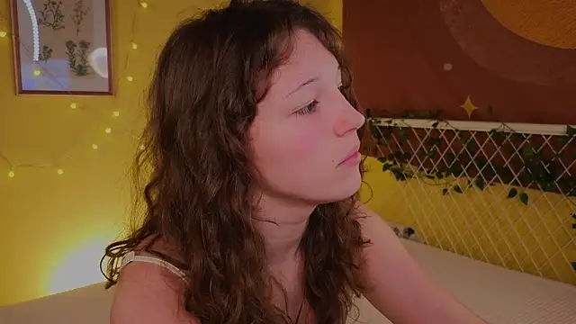 Snapshot of cherry_lea chatting on 11/20/25, 04:51 cherry lea online show from 11/20/25, 04:51