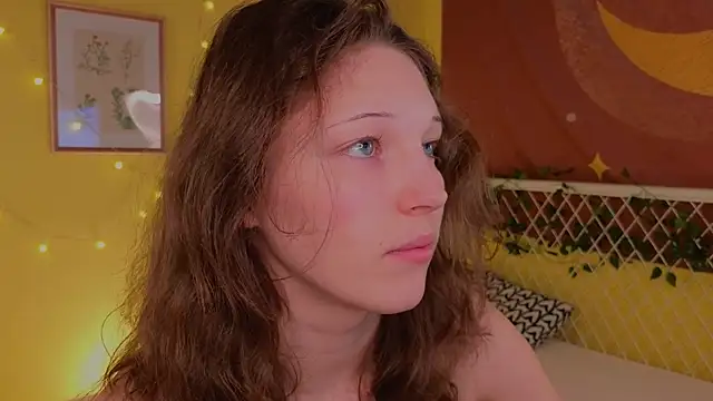 Snapshot of cherry_lea chatting on 11/23/25, 05:24 cherry lea online show from 11/23/25, 05:24