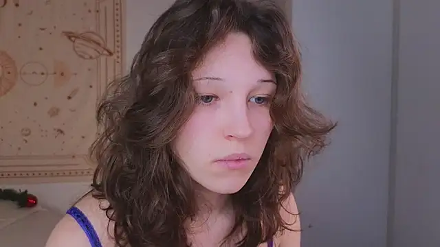 Snapshot of cherry_lea chatting on 12/16/25, 06:02 cherry lea online show from 12/16/25, 06:02