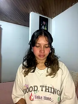 Andi9  online show from 10/07/25, 01:14