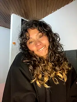 Andi9  online show from 10/15/25, 02:01