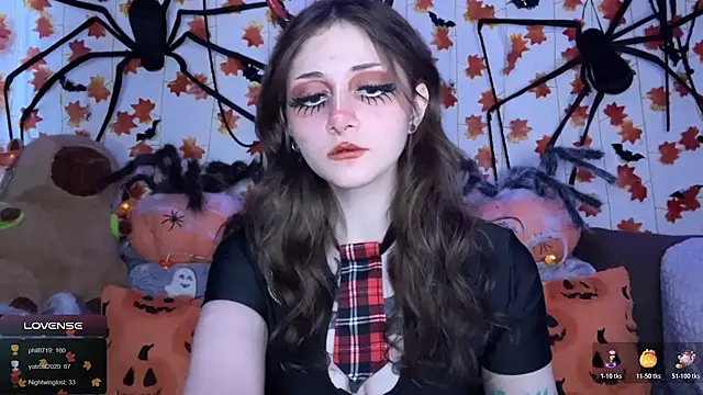 Snapshot of _Devill_Baby chatting on 10/25/25, 05:37  Devill Baby online show from 10/25/25, 05:37