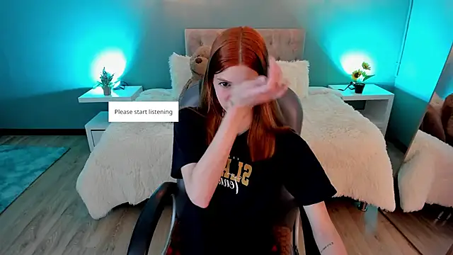 Snapshot of Nora_Vennucci chatting on 11/02/25, 12:40 Nora Vennucci online show from 11/02/25, 12:40