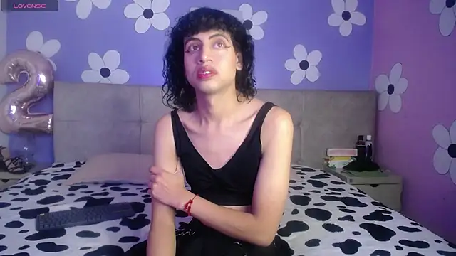 Snapshot of Eimyflorian chatting on 02/01/25, 11:43 Eimyflorian online show from 02/01/25, 11:43