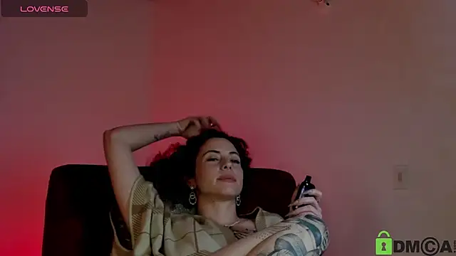 Borbala Iggy online show from 12/29/24, 10:57