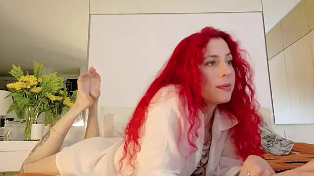 Borbala Iggy online show from 11/19/25, 02:55