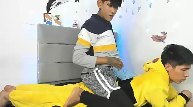 andrew uwu  online show from 12/14/24, 01:06