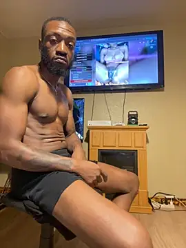 Snapshot of prettyrichie chatting on 10/17/25, 12:36 prettyrichie online show from 10/17/25, 12:36