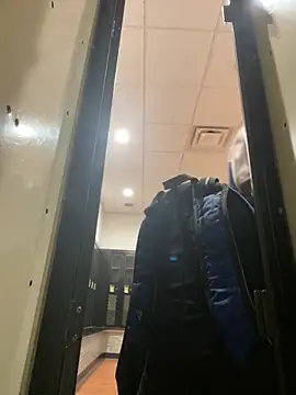 Snapshot of prettyrichie chatting on 10/27/25, 01:20 prettyrichie online show from 10/27/25, 01:20