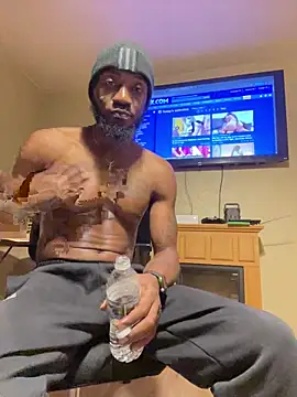 Snapshot of prettyrichie chatting on 10/30/25, 02:46 prettyrichie online show from 10/30/25, 02:46