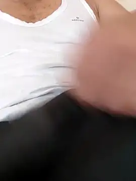 Snapshot of Hotrayyy chatting on 12/24/24, 03:27 Hotrayyy online show from 12/24/24, 03:27