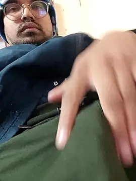 Snapshot of Hotrayyy chatting on 12/16/25, 01:05 Hotrayyy online show from 12/16/25, 01:05