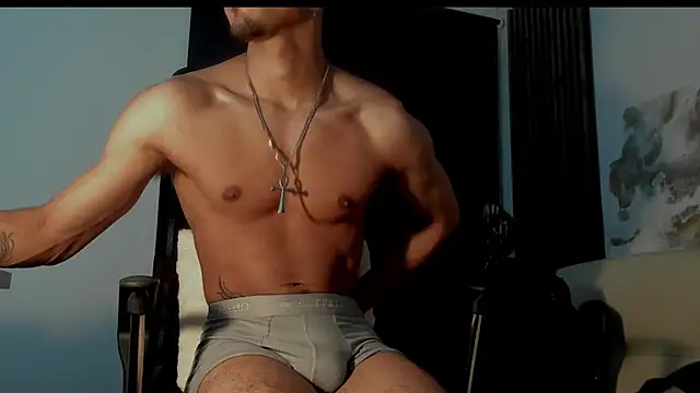 Snapshot of rafael_stone chatting on 09/19/25, 04:58 rafael stone online show from 09/19/25, 04:58