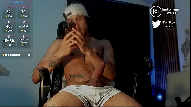 Snapshot of rafael_stone chatting on 10/07/25, 04:31 rafael stone online show from 10/07/25, 04:31