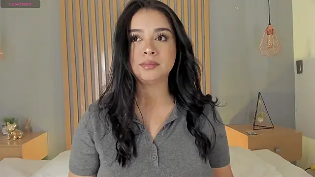 mary suarez online show from 01/24/25, 03:43