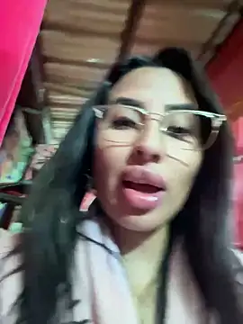 Snapshot of Anily_Lovely chatting on 03/01/26, 01:40 Anily Lovely online show from 03/01/26, 01:40