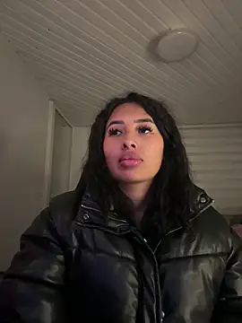 Anily Lovely online show from 07/04/26, 04:18