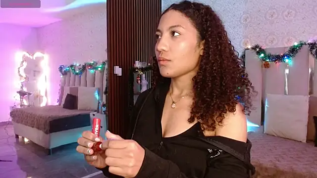 Daphnne tay online show from 11/22/25, 06:23