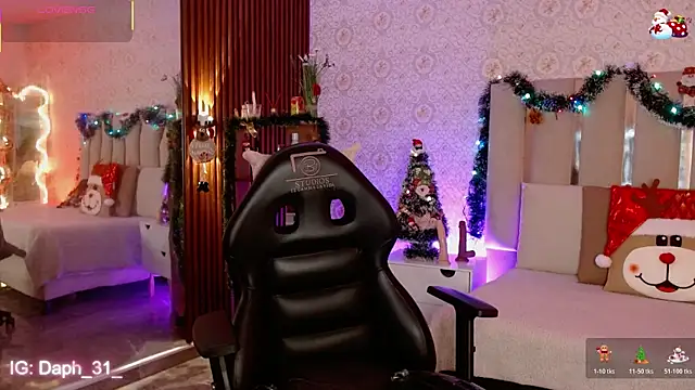 Daphnne tay online show from 11/28/25, 03:31