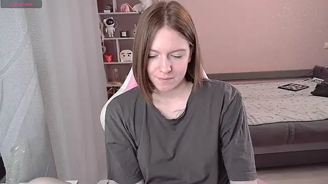 CassieJuice69 online show from 10/24/25, 06:15