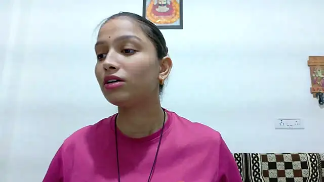 Snapshot of Aleena_Rai chatting on 10/05/25, 06:28 Aleena Rai online show from 10/05/25, 06:28