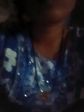 Cute-Simmi online show from 09/25/25, 01:59