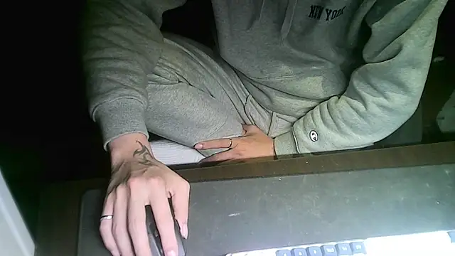 Ryan67533 online show from 12/22/24, 09:22