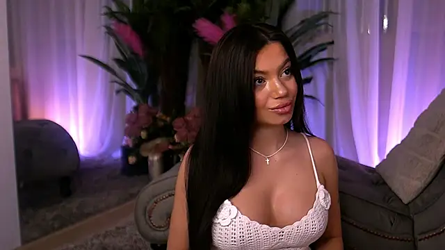 EsmeeLuv online show from 03/11/25, 09:04