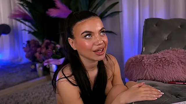 EsmeeLuv online show from 03/20/25, 07:25