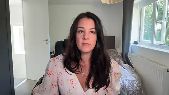 flatwhite0 online show from 07/29/26, 01:31