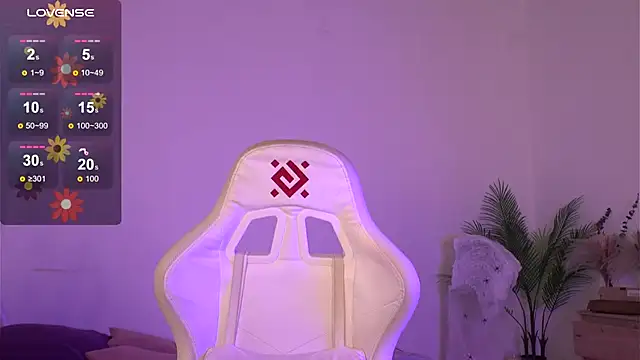 Snapshot of tender_babyy chatting on 10/29/25, 01:24 tender babyy online show from 10/29/25, 01:24