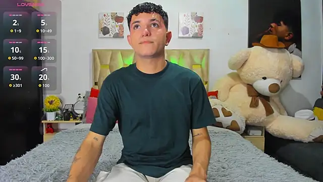 Snapshot of patrick_sanzz chatting on 09/26/25, 08:13 patrick sanzz online show from 09/26/25, 08:13