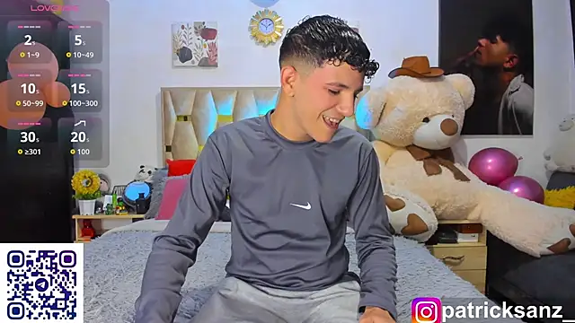 Snapshot of patrick_sanzz chatting on 10/16/25, 02:12 patrick sanzz online show from 10/16/25, 02:12