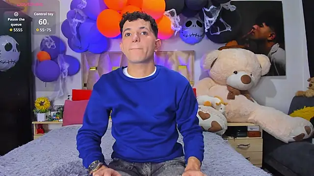 Snapshot of patrick_sanzz chatting on 10/27/25, 07:18 patrick sanzz online show from 10/27/25, 07:18