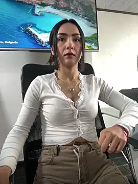 Amy Kiitty  online show from 05/15/26, 01:40