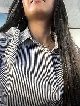 Amy Kiitty  online show from 07/27/26, 02:13
