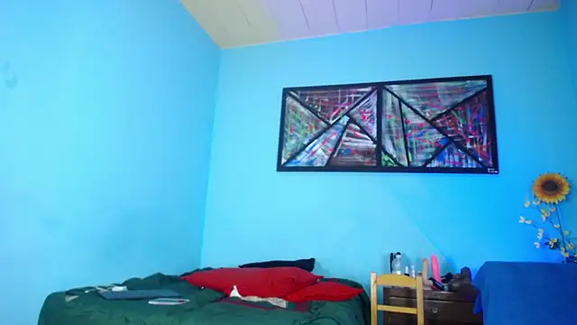 Snapshot of Iivana_19 chatting on 10/28/25, 04:20 Iivana 19 online show from 10/28/25, 04:20