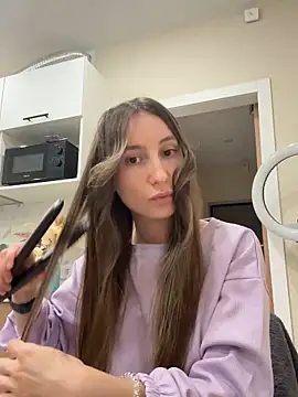 Snapshot of viviandaimond1 chatting on 09/23/25, 04:21 viviandaimond1 online show from 09/23/25, 04:21