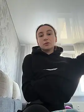 Snapshot of viviandaimond1 chatting on 10/02/25, 09:49 viviandaimond1 online show from 10/02/25, 09:49