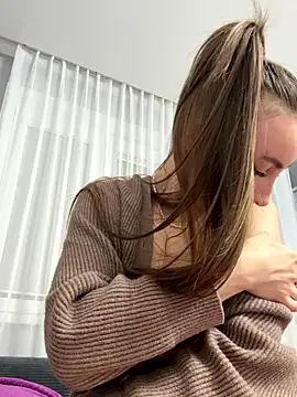 Snapshot of viviandaimond1 chatting on 11/21/25, 04:38 viviandaimond1 online show from 11/21/25, 04:38