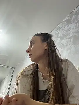 Snapshot of viviandaimond1 chatting on 11/30/25, 09:41 viviandaimond1 online show from 11/30/25, 09:41