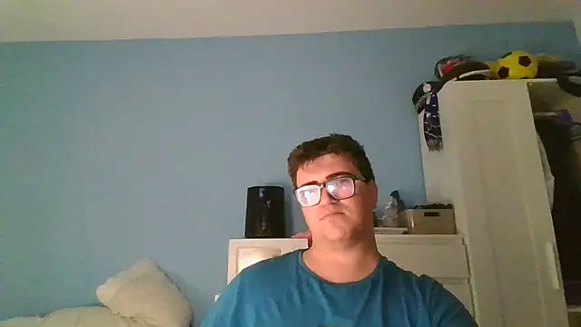 Snapshot of sorolla12 chatting on 03/22/26, 01:42 sorolla12 online show from 03/22/26, 01:42