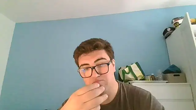 Snapshot of sorolla12 chatting on 04/07/26, 03:01 sorolla12 online show from 04/07/26, 03:01