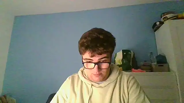 Snapshot of sorolla12 chatting on 04/17/26, 10:13 sorolla12 online show from 04/17/26, 10:13