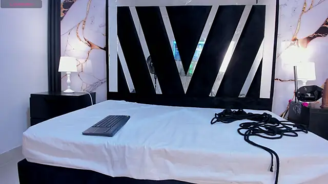 KarinaSimonz online show from 09/20/25, 07:48