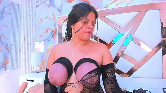 KarinaSimonz online show from 04/24/26, 10:34
